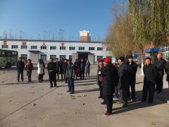 欢迎您回家 -----滦县职业技术教育中心组织召开离退休干部教师代表座谈会