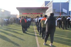曹妃甸区职教中心隆重举行12.4宪法日——“宪法精神进校园”暨十八岁成人礼活动