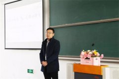 职教城公司举办“三月女人天 亮丽女神节”花艺沙龙活动