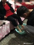 拥抱亲情，感恩父母——曹职院寒假孝老敬亲实践活动