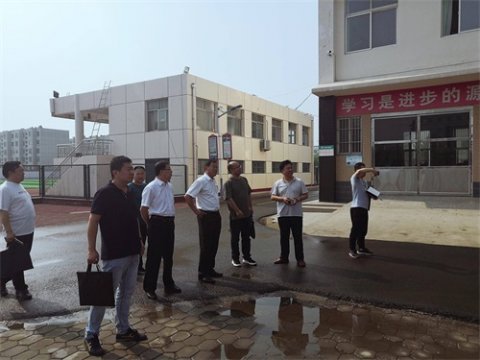 乐亭职校：追求绿色生活 拥抱绿色校园