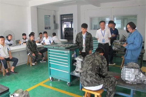 曹妃甸区职教中心组织第三次月技能考核活动