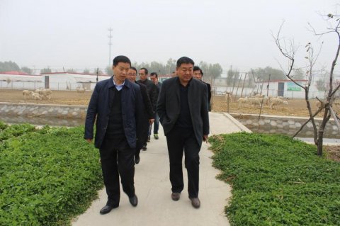 丰南职教中心领导到丰南农中帮扶指导