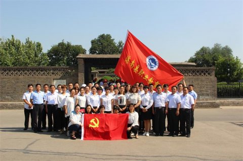 滦南职教中心党总支在李大钊故居开展主题党日活动