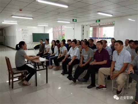 迁安职教中心宿管科全力做好学生安全文明离校工作