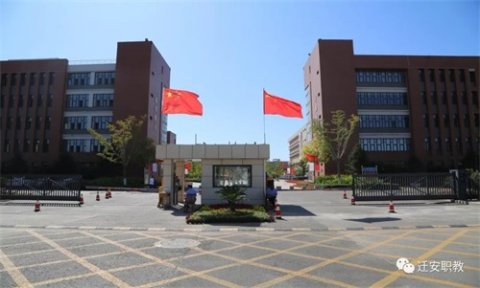 迁安职教多形式展职教风采庆祖国七十华诞