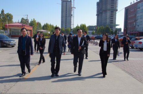 扎实推进主题教育 全力打造教育高地——唐山市教育局领导就滦州市职业教育高质量发展进行调研