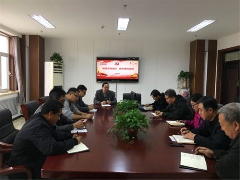 唐山幼儿师范高等专科学校党委委员、副校长吉红顺同志为支部党员上专题党课