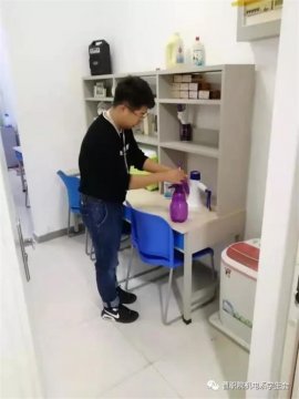 曹职院：文明宿舍——与病毒作斗争