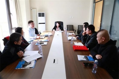 曹职院和凤凰新联合（北京）教育科技有限公司举行校企合作签约仪式