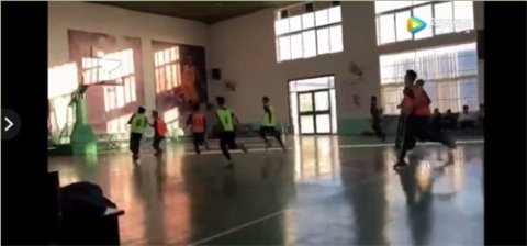 酣战球场 青春飞扬——曹妃甸区职教中心“校园杯”篮球赛正式拉开帷幕