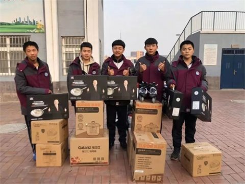 曹妃甸区职教中心代表队在区冰雪运动会中包揽参赛组金银铜牌    