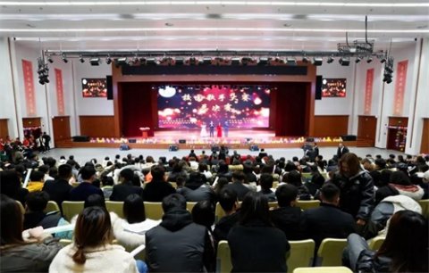 曹职院校园歌手决赛引燃初冬：＂音＂为遇见你,世界都欢喜