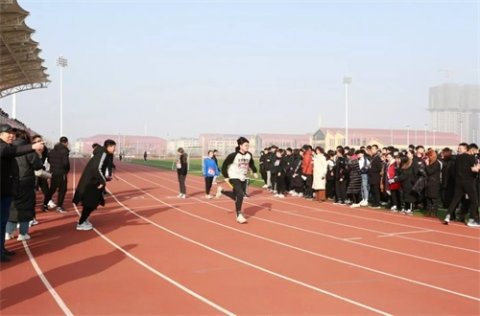 长跑锻炼毅力，一二九精神永驻——曹职院纪念“一二·九运动”接力长跑比赛圆满落幕