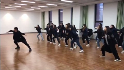【中韩文化交流之旅（三）】韩国学生走进曹职院课堂同学习 共进步