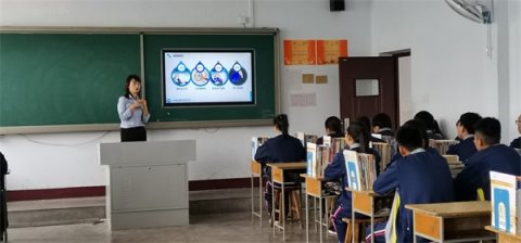 河北唐山滦南职教中心校企合作对学生进行岗位培训
