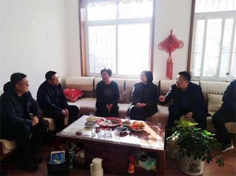乐亭职校：新春送祝福 真情暖人心