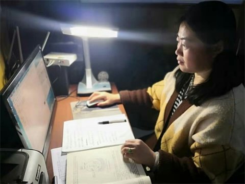 同心战＂疫＂进行时：空中课堂,丰润职教主播耀初心
