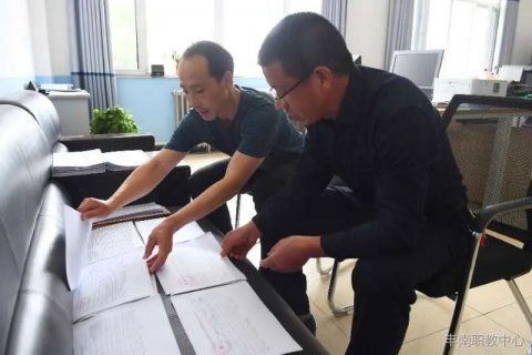 丰南职教中心到丰南农中开展学生管理帮扶工作