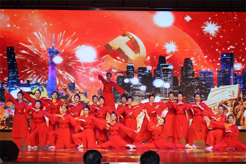 滦南县职业教育中心举办2021年“ 党建领航铸魂 职教育人逐梦 ”元旦联欢晚会