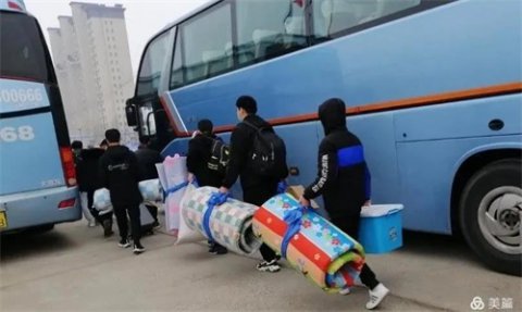 滦州市职教中心2019级长城汽车冠名班学生奔赴实习岗位