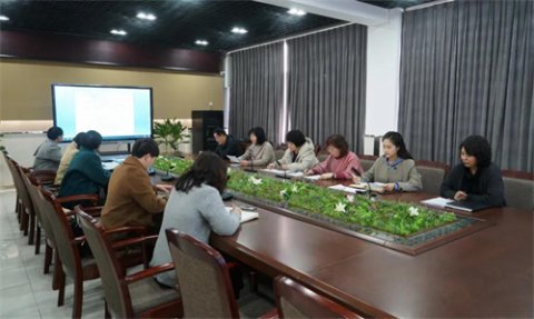 唐山一职专召开助学专项工作会议
