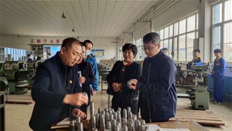 玉田职教中心：党史进校园，师生聆听市委党史专家报告会