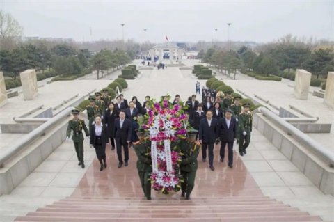 传统节日话传统 缅怀先烈爱国魂 ——乐亭职校清明节系列活动