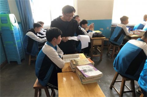 以听促教，以质图强 ——玉田职教中心开展“推门听课”活动