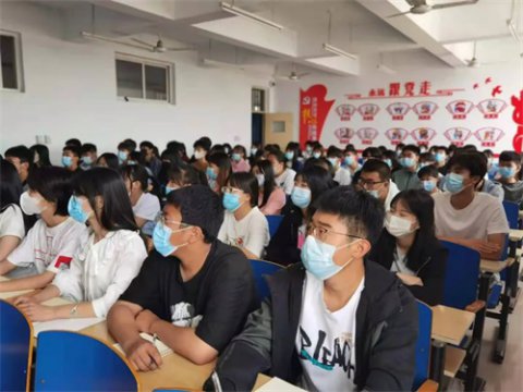 开平职校：学党史 树理想 成栋梁 ——信息管理部迎华诞学党史系列活动之一