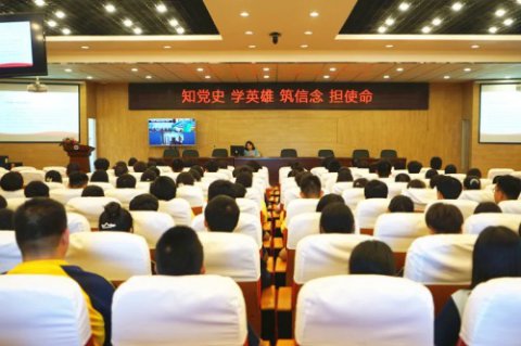 唐山一职专开展思政教师讲党课活动