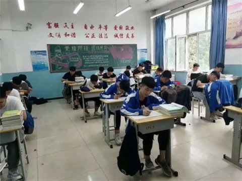 “少年工匠心向党 青春奋进新时代” ——丰润区综合职业技术教育中心庆祝建党100周年系列活动之党史知识竞赛