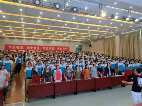 玉田职教中心举办迎七一“感党恩 励志行”献礼建党100年学生课本剧展演活动