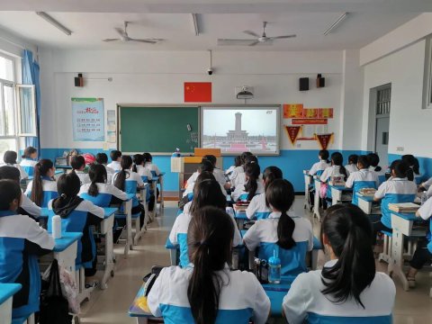 玉田职教中心：观看盛会，增志气、硬骨气、强底气