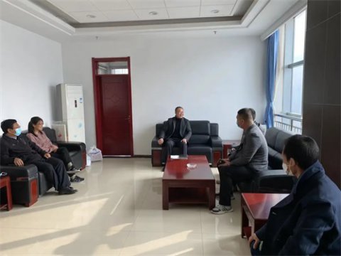 情系母校送物资 爱心抗疫反哺行——丰润职教中心毕业生向母校捐赠防疫物资