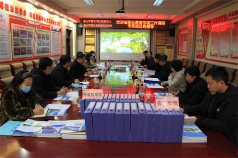 省职业教育专项工作专家调研组莅临唐山市曹妃甸区职教中心调研指导