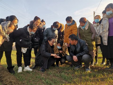 跟踪指导提升技能 贴心服务做好后盾 ——玉田职教中心多措并举开展高素质农民学员跟踪指导活动