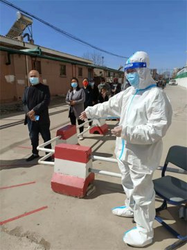 三尺讲台恪尽职守 抗疫战场亦未缺席——曹妃甸区职教中心最美志愿者（四）