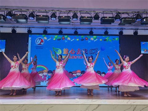玉田职教中心综合专业部举行2020级毕业展演暨岗位实习双选会