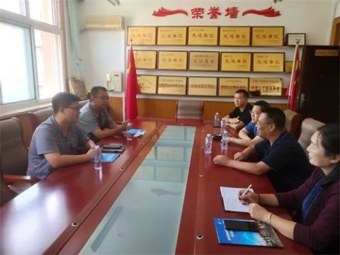 唐山国堂钢铁有限公司来乐亭职校洽谈校企合作事宜