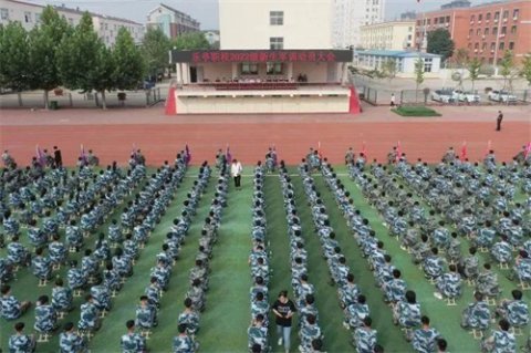 乐亭职校：机械制造系军训纪实