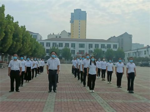 滦州市卫校“盛世华诞迎国庆 党员志愿当先锋 ”活动纪实
