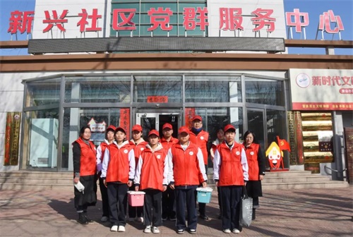 丰南职教中心开展“学雷锋”志愿服务活动