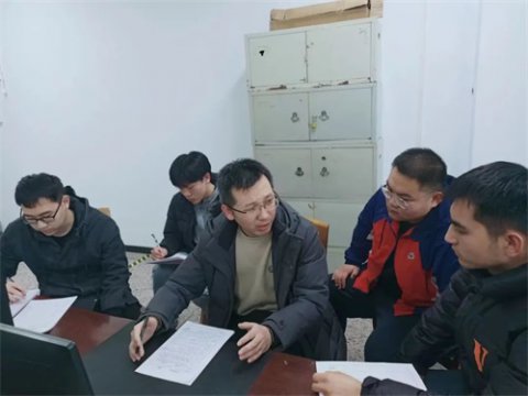 勤学获新知，实践促成长—丰南职教中心机修专业部河北师范大学学生教育教学实习工作有序开展