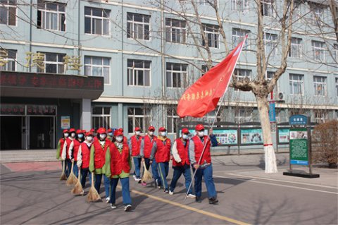滦南县职业教育中心开展学雷锋志愿服务活动