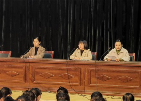 严明纪律 力促学风 ——丰南职教中心升学专业部召开安全、纪律教育暨阶段总结会