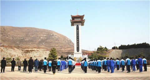 玉田职教中心开展“致敬革命先烈，传承红色基因”主题教育活动