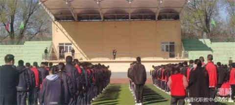学习雷锋精神 传承中华美德——遵化市职业教育联合学校开展学雷锋主题活动月系列活动