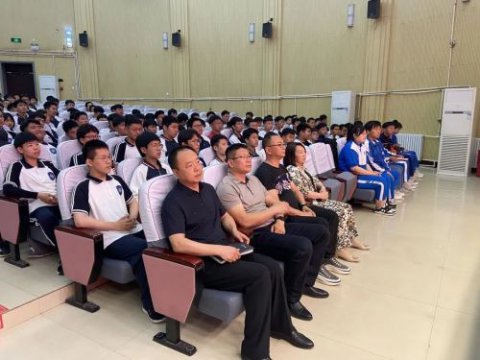 榜样领航 青春筑梦——丰润区综合职教中心2022年度国家奖学金颁奖仪式