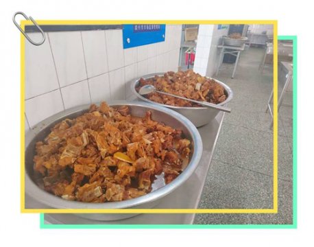 真心关爱系学子，爱心午餐暖人心——滦州市卫校组织学生免费吃结余